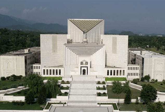 SC adjourns hearing of Constitutional Amendment case for 3 weeks