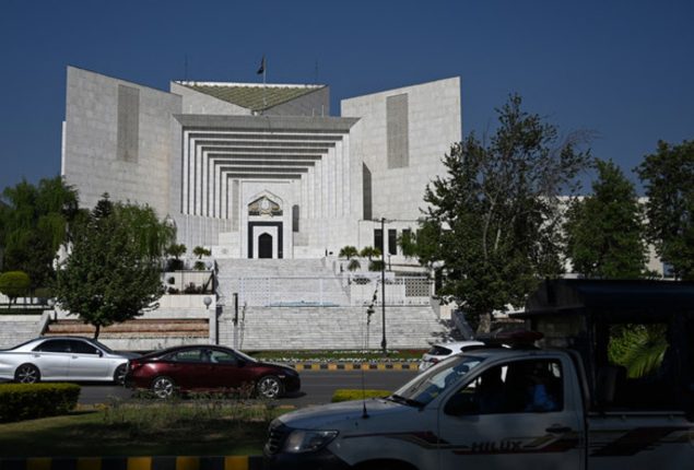 Federal Govt to challenge SC’s full bench formation order