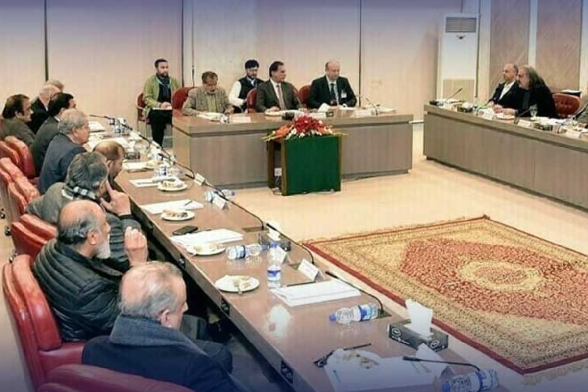 Govt to respond legally to PTI's judicial commission demand