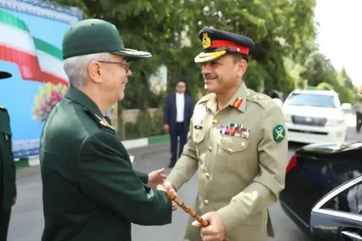 Iran’s military commander calls on COAS Syed Asim Munir