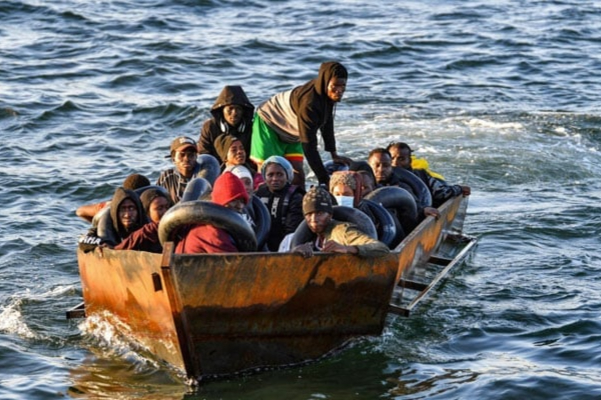 Two boats capsize near Tunisia, 27 died