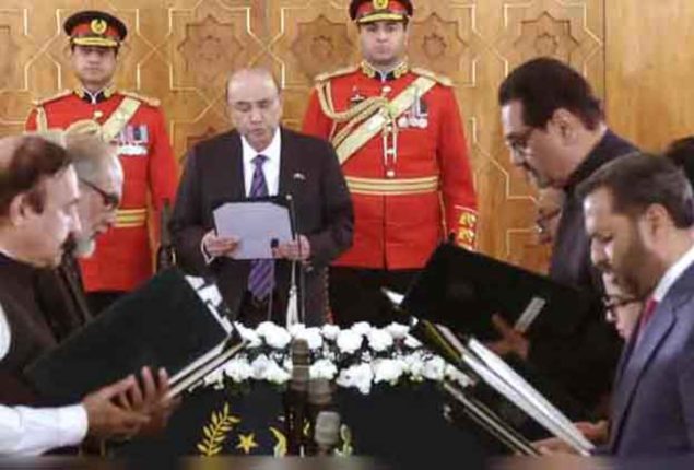 Federal cabinet swells to 46 as new ministers take oath