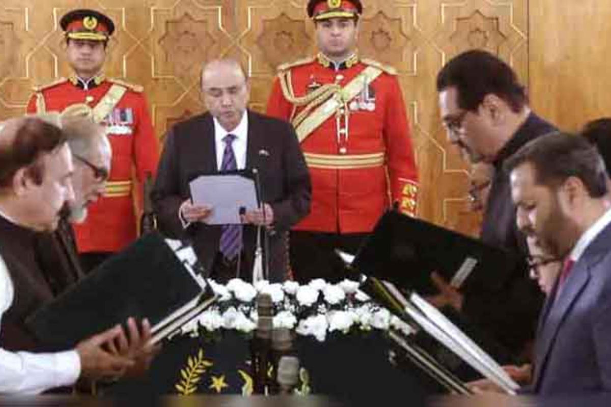 Federal cabinet swells to 46 as new ministers take oath