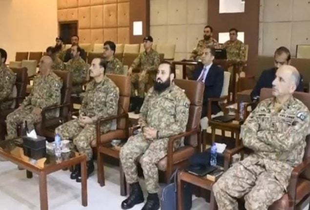 Army Chief visits Balochistan, issues strong warning to internal and external enemies