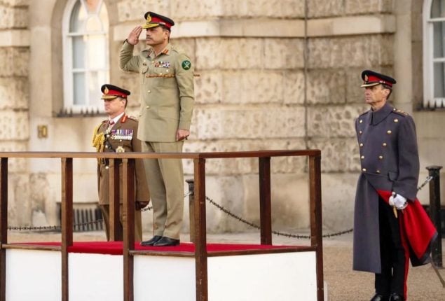 COAS arrives in UK to participate in 7th Regional Stabilization Conference