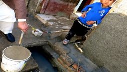Villagers reject polio vaccine over water supply issues