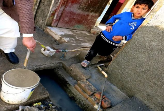 Villagers reject polio vaccine over water supply issues