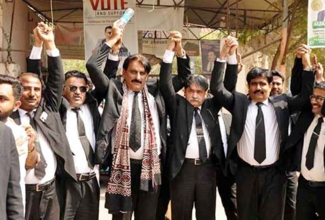 Hyderabad lawyers end protest after transfer of SSP 