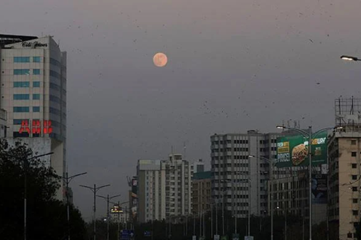 Weather update: Karachi to experience temperature drop