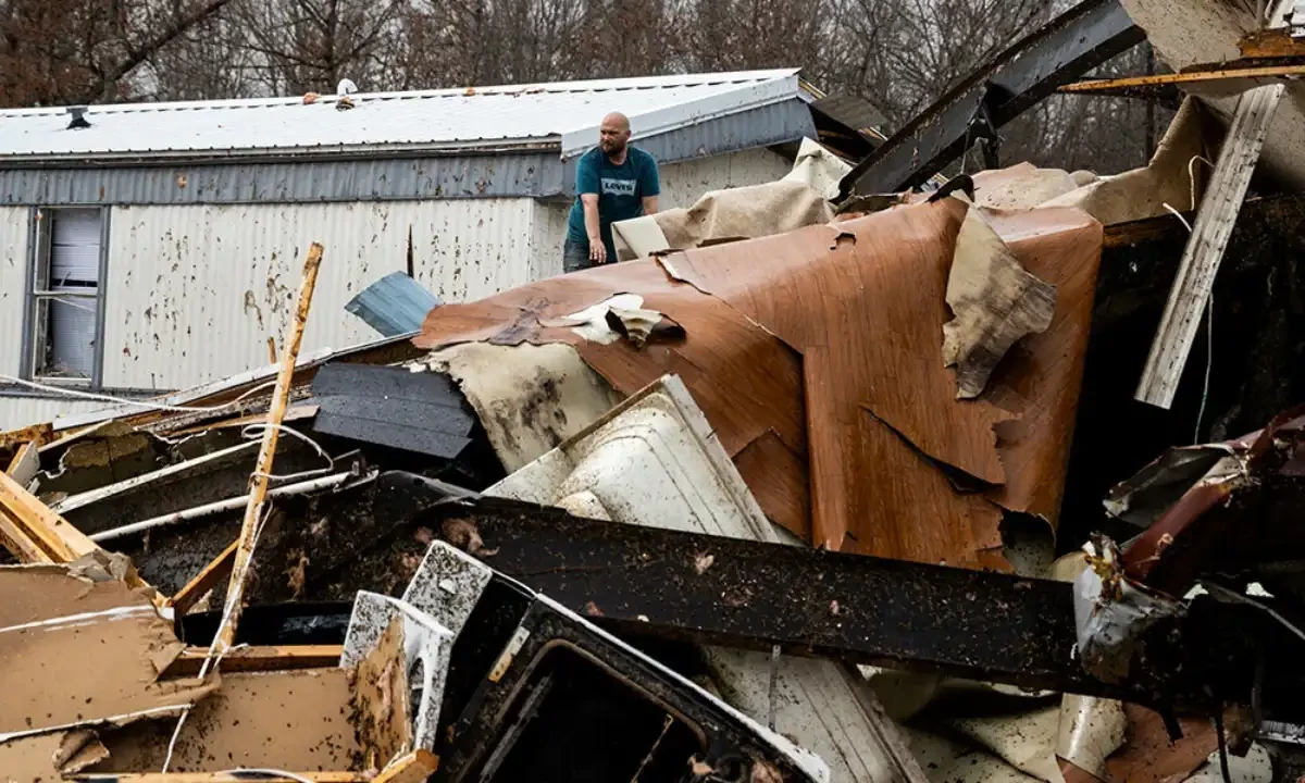 At least 40 killed in weekend US tornadoes
