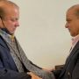 Shehbaz Sharif meets Nawaz Sharif, discusses political situation