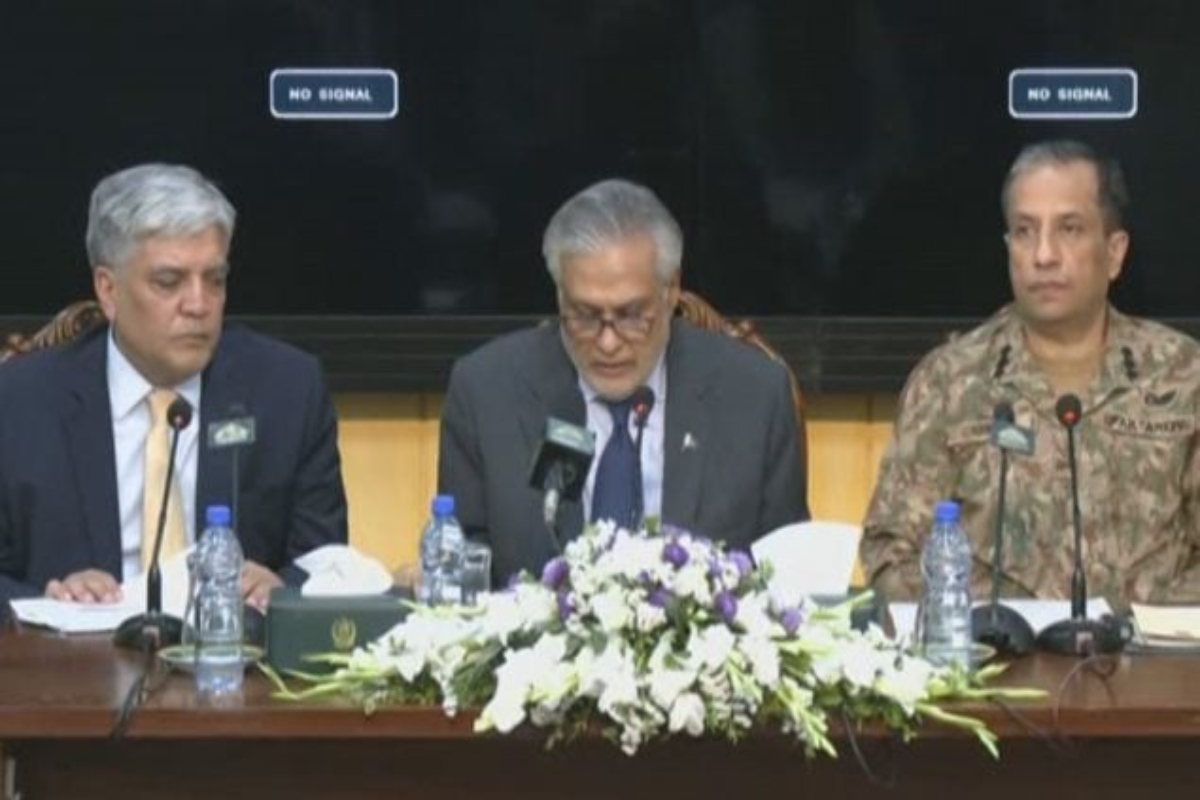 'Pakistan to give decisive response to any misadventure'