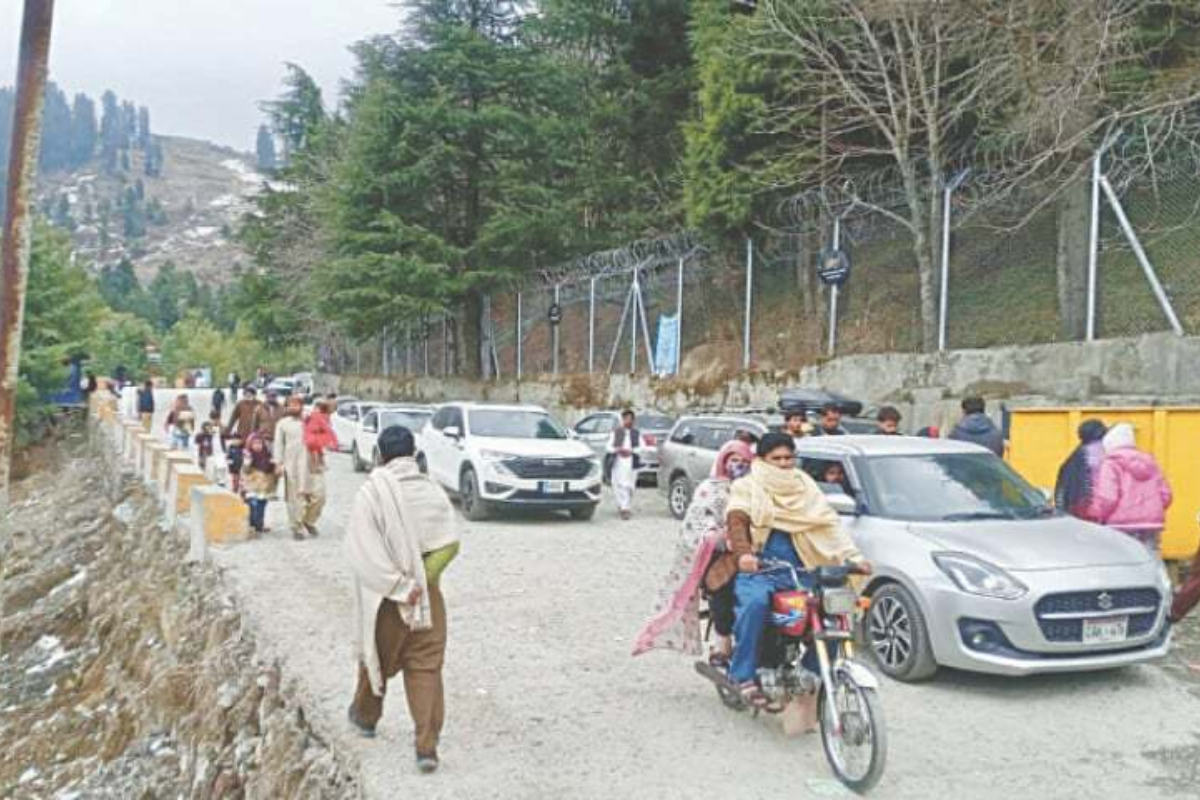 Over 416,000 tourists flock to Swat during Eid holidays