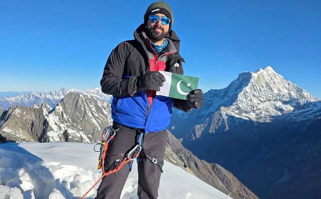 Pakistani climber Saad Munawar raises flag on Everest summit