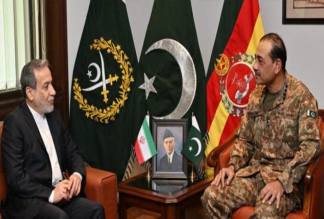 COAS, Iranian FM discuss bilateral coordination, regional issues