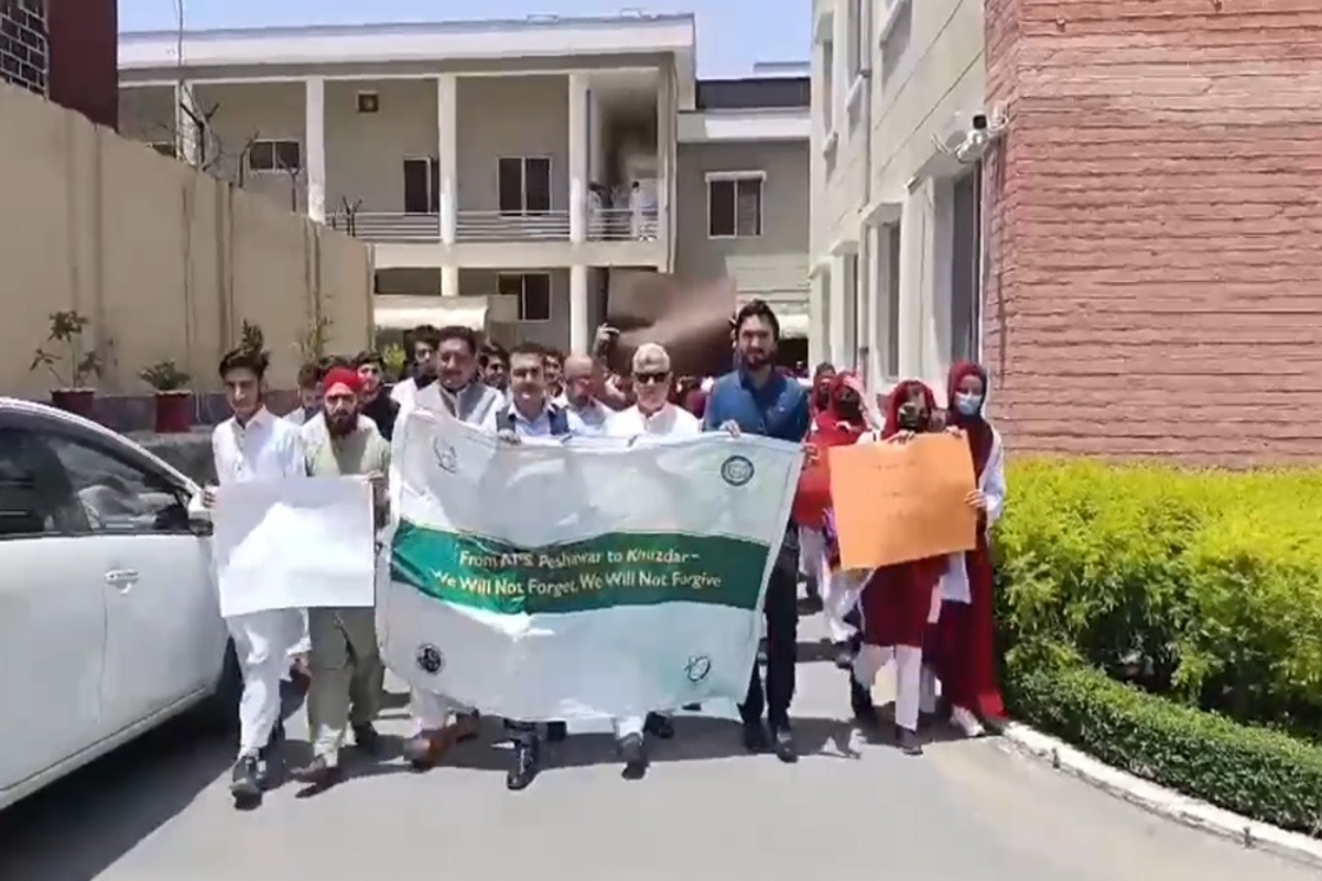 Saidu Medical College Hosts Seminar and Unity Walk to Condemn APS Khuzdar Bus Attack