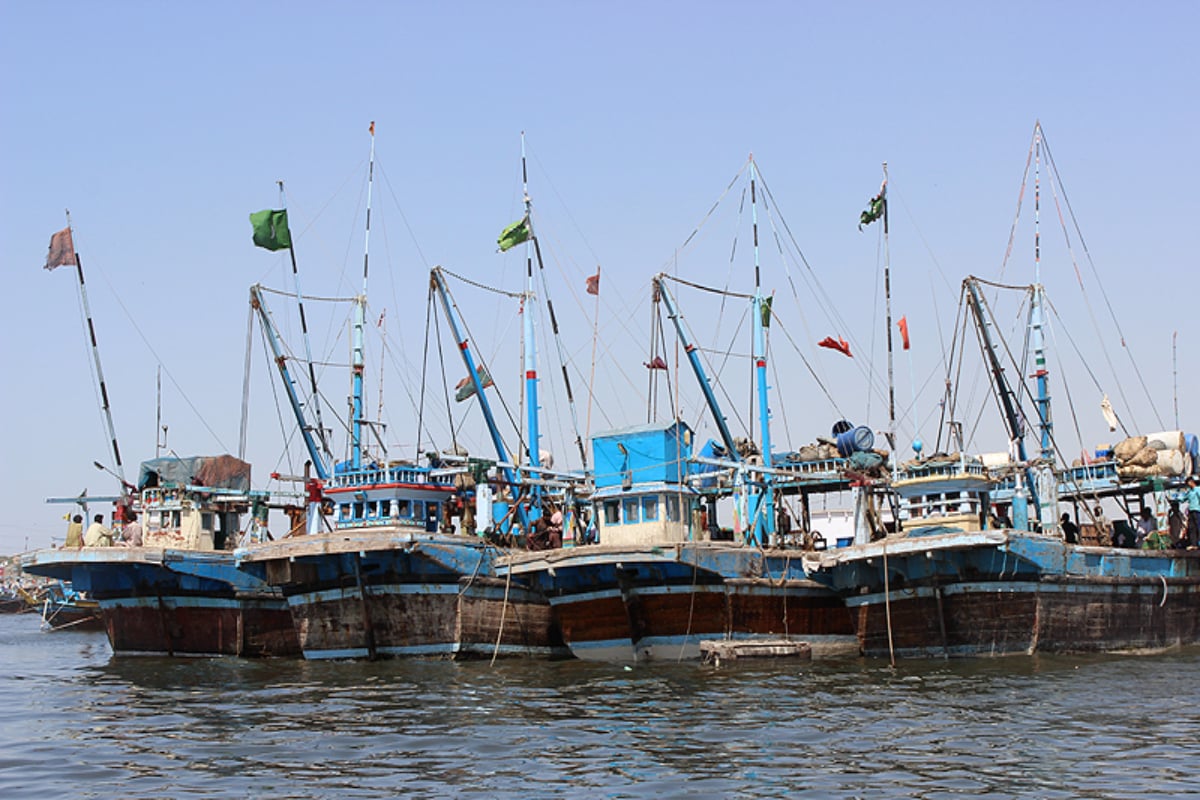Pakistan imposes ban on fishing in sea amid India-Pakistan tension
