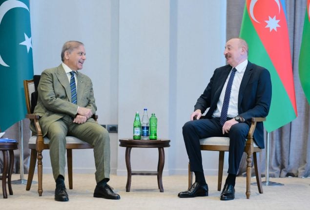 PM congratulates President Azerbaijan on Independence Day