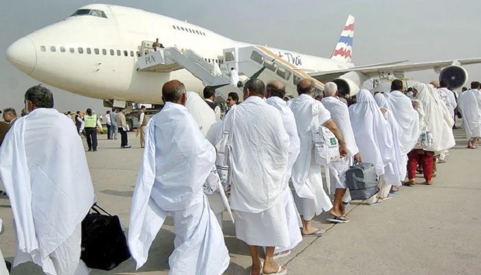 First Hajj return flight to arrive in Pakistan on June 11