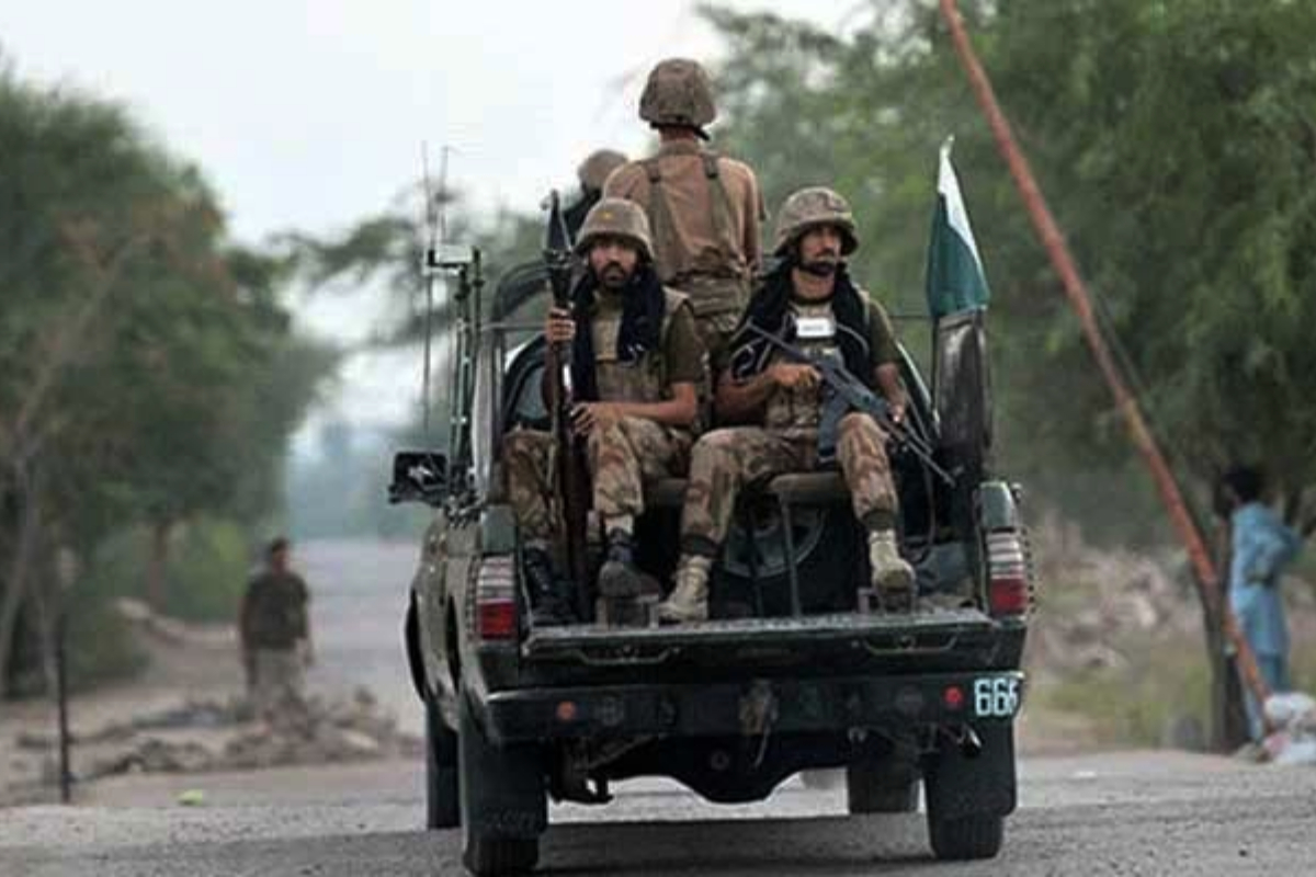 13 soldiers martyred, 14 Indian-sponsored terrorists killed in attack on security forces convoy