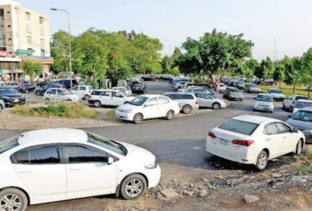 Islamabad administration terminates parking contractor over Fraud, takes legal action