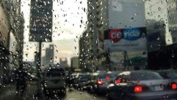 Karachi experiences light rain and pleasant weather today