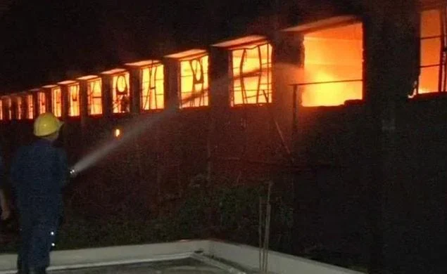 Massive fire rages in Karachi factory zone