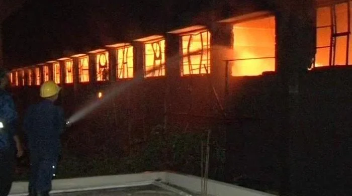 Massive fire rages in Karachi factory zone