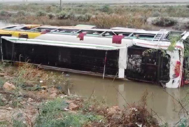 8 dead, 70 injured in two bus accidents in Sindh