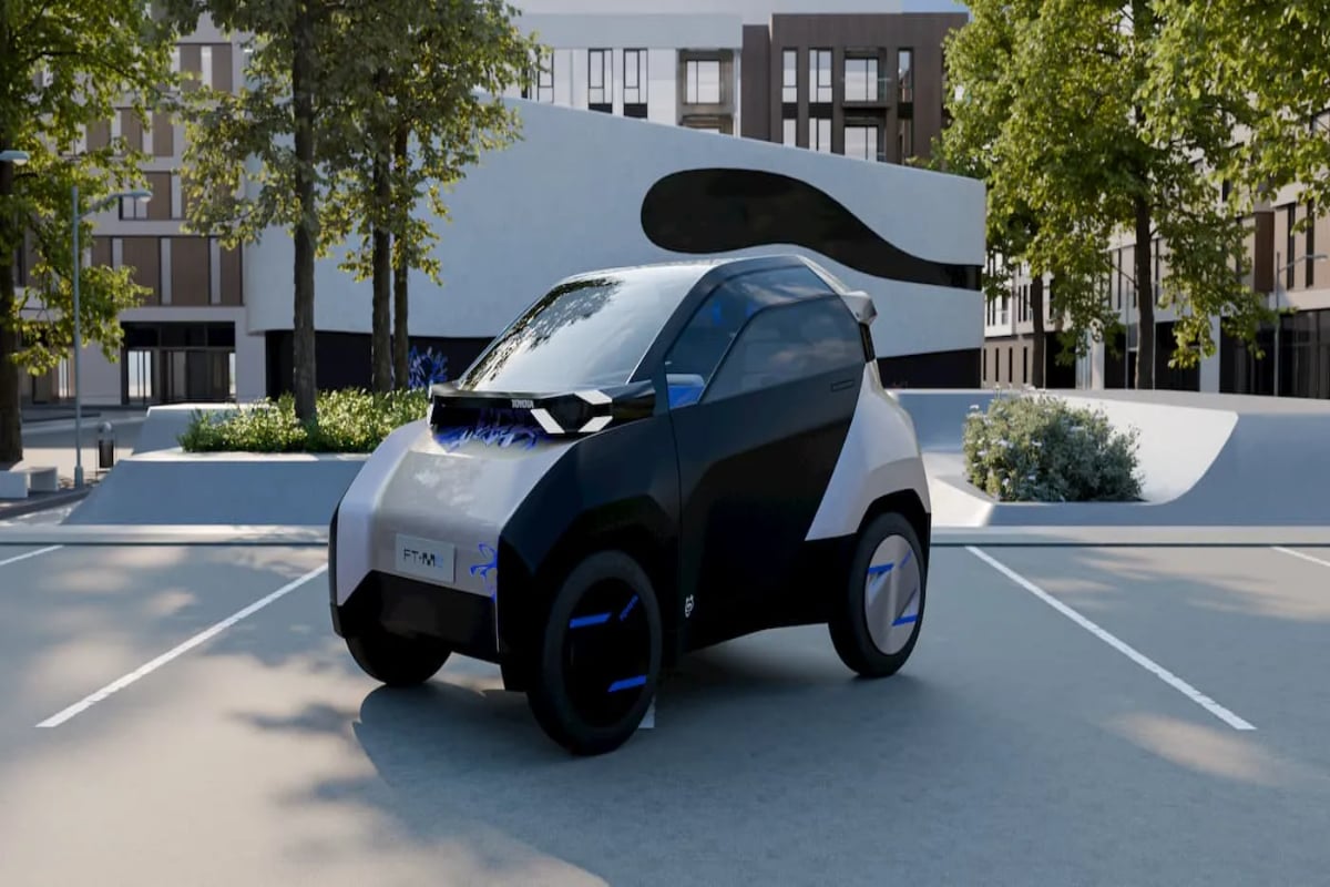 Toyota to introduce its first solar car
