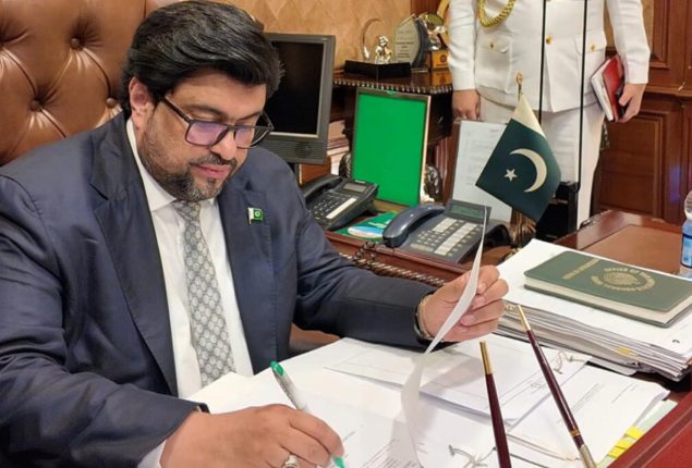Sindh Governor Tessori approves Finance Bill