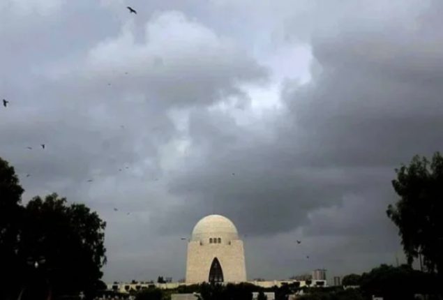 Light drizzle reported in parts of Karachi