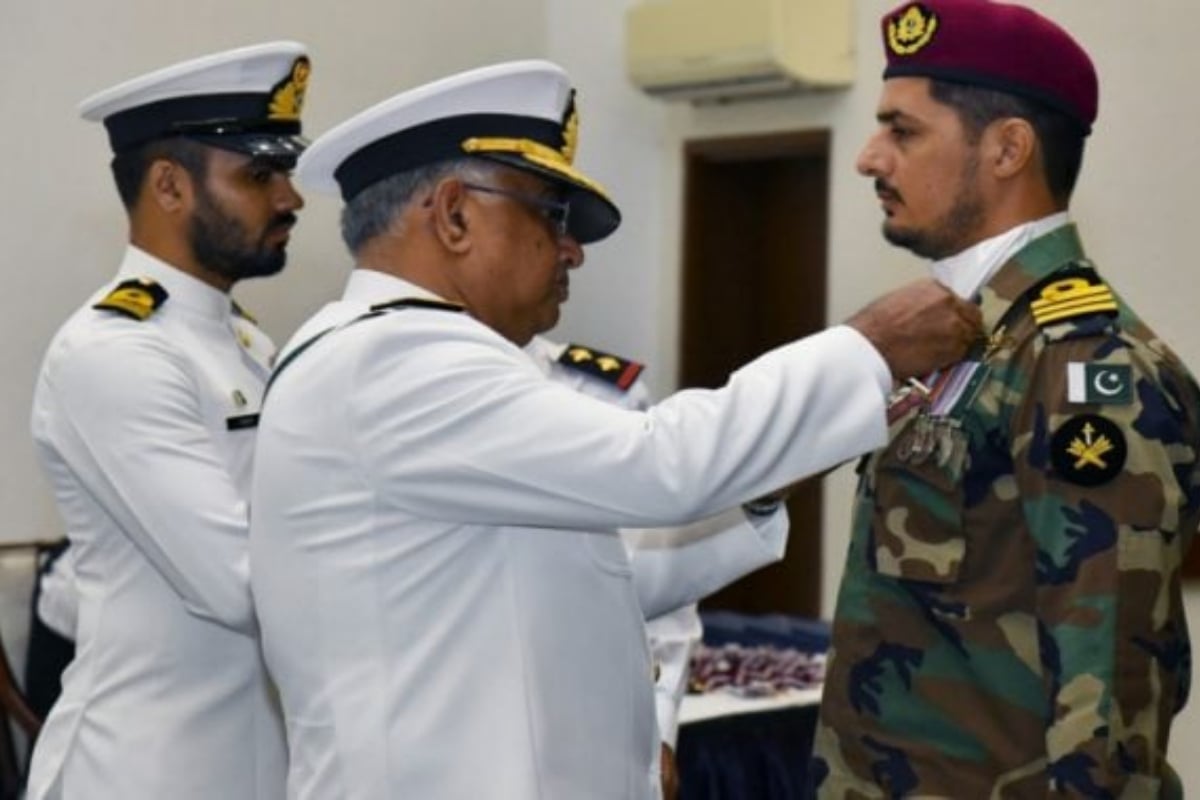 Pakistan Navy honors officers, sailors, and civilians with prestigious awards
