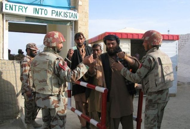 Pak-Afghan border Alert: Five suspected “Suicide Bombers” arrested while crossing