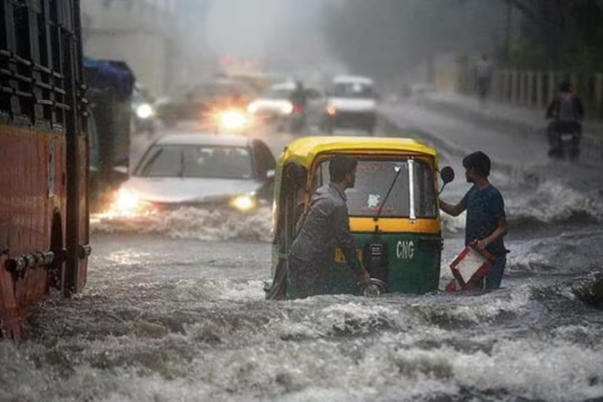 Weather Alert! Heavy Monsoon Rains Break Records Across Pakistan