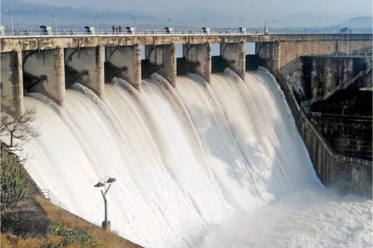 NDMA orders spillway release as Rawal Dam water level reaches its full capacity