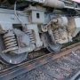 Jaffar Express derails after explosion near Shikarpur