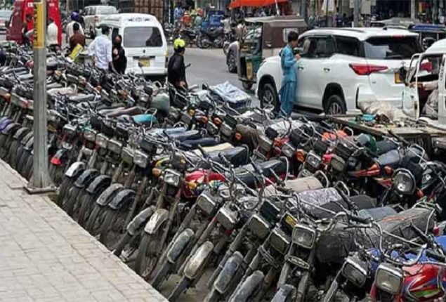 Good News: Bike, Car Parking Now Free in Karachi