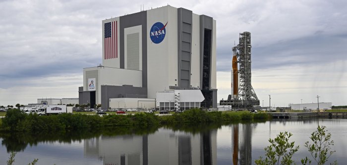 NASA plans new communication network for Moon andMars, seeks proposals from U.S. companies