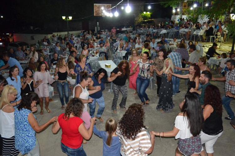 Folk festivals: Greece's ancient fiesta thrive in modern age