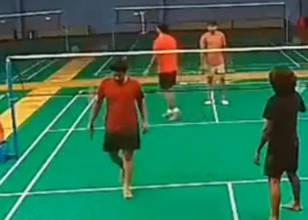 Viral Video: Young Rakesh dies while playing Badminton