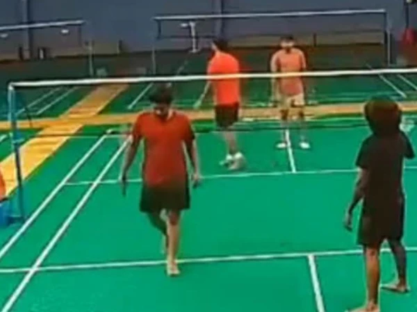 Viral Video: Young Rakesh dies while playing Badminton