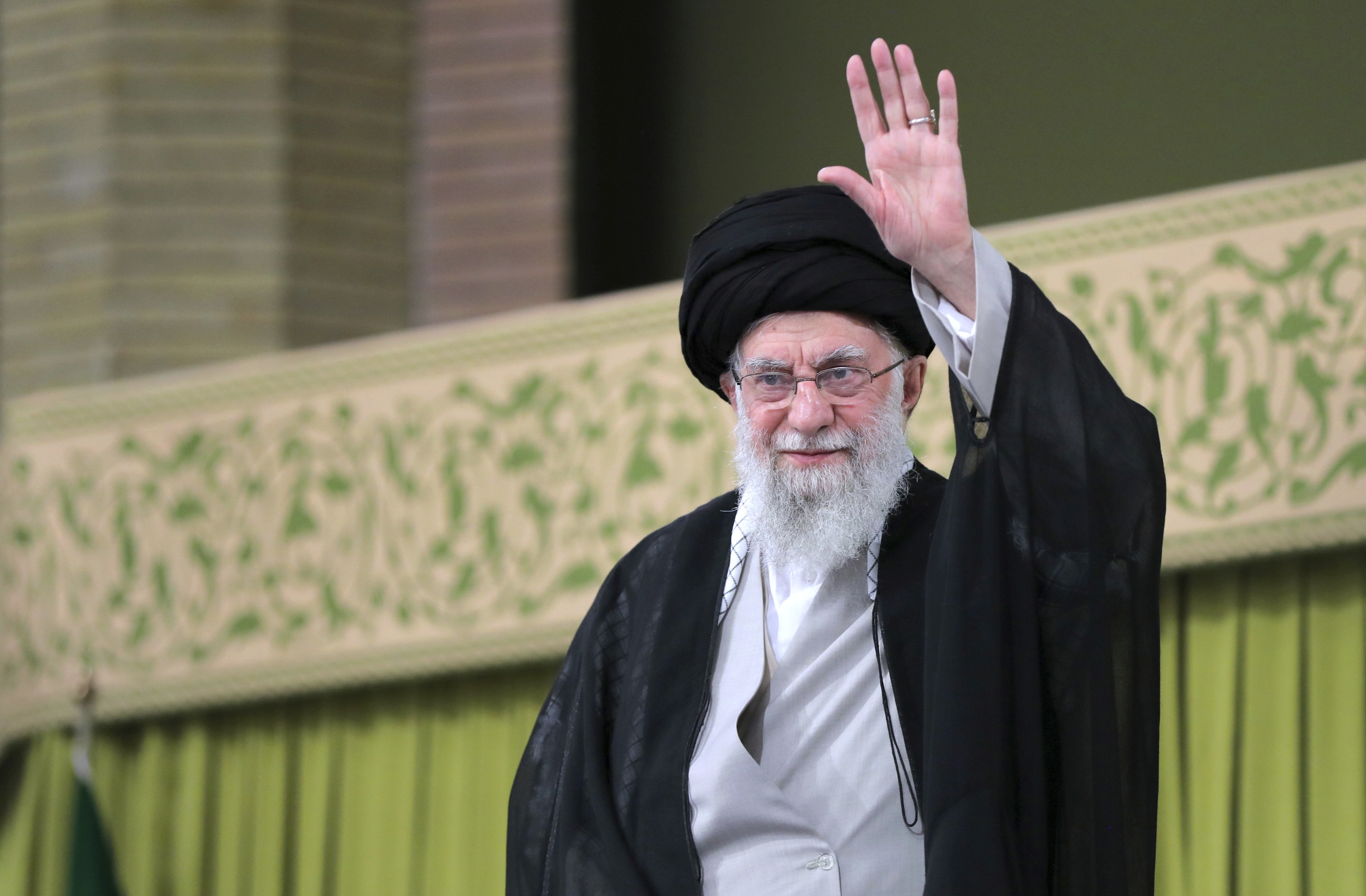 Israeli defence minister threatens to assassinate Iran’s supreme leader
