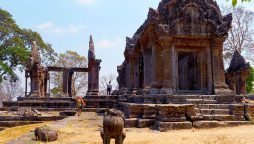Battle for Preah Vihear Temple between Thailand and Cambodia