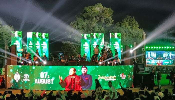 Governor Tessori hosts special event in Karachi