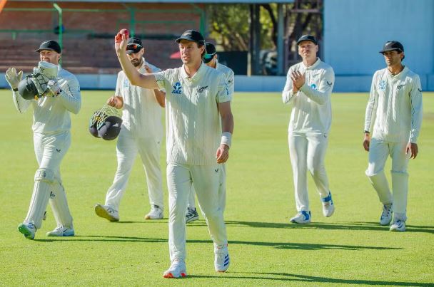 New Zealand whitewash Zimbabwe with massive victory