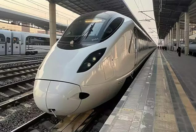 Pakistan’s first bullet train introduced; details inside