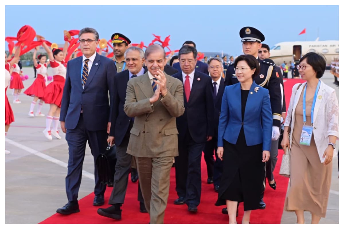 Prime Minister Shehbaz Sharif visits Tianjin University