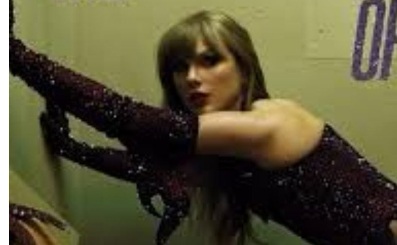 Taylor Swift unveils fifth cover photo for 'The Life of a Showgirl' Vinyl Collection