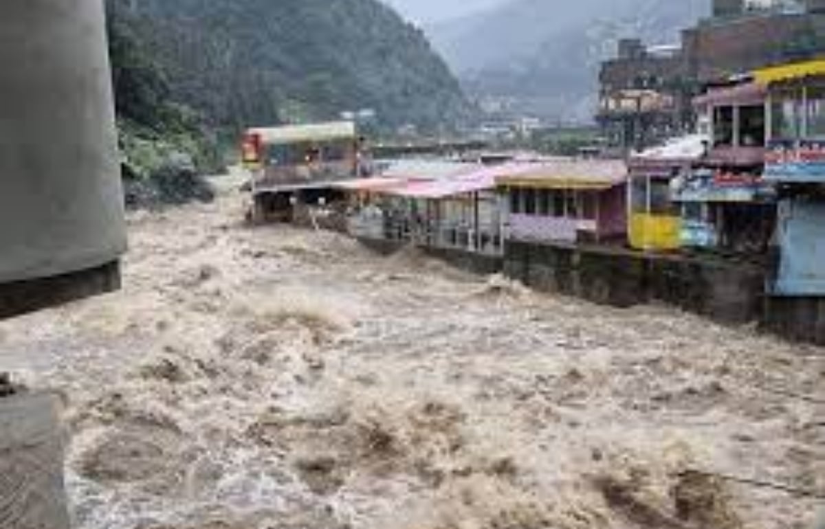 WASA, PDMA on alert as monsoon rains lash twin cities and KP